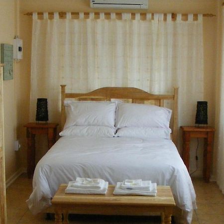 Die Katte Guest House Cottages- Vosburg Ngoại thất bức ảnh